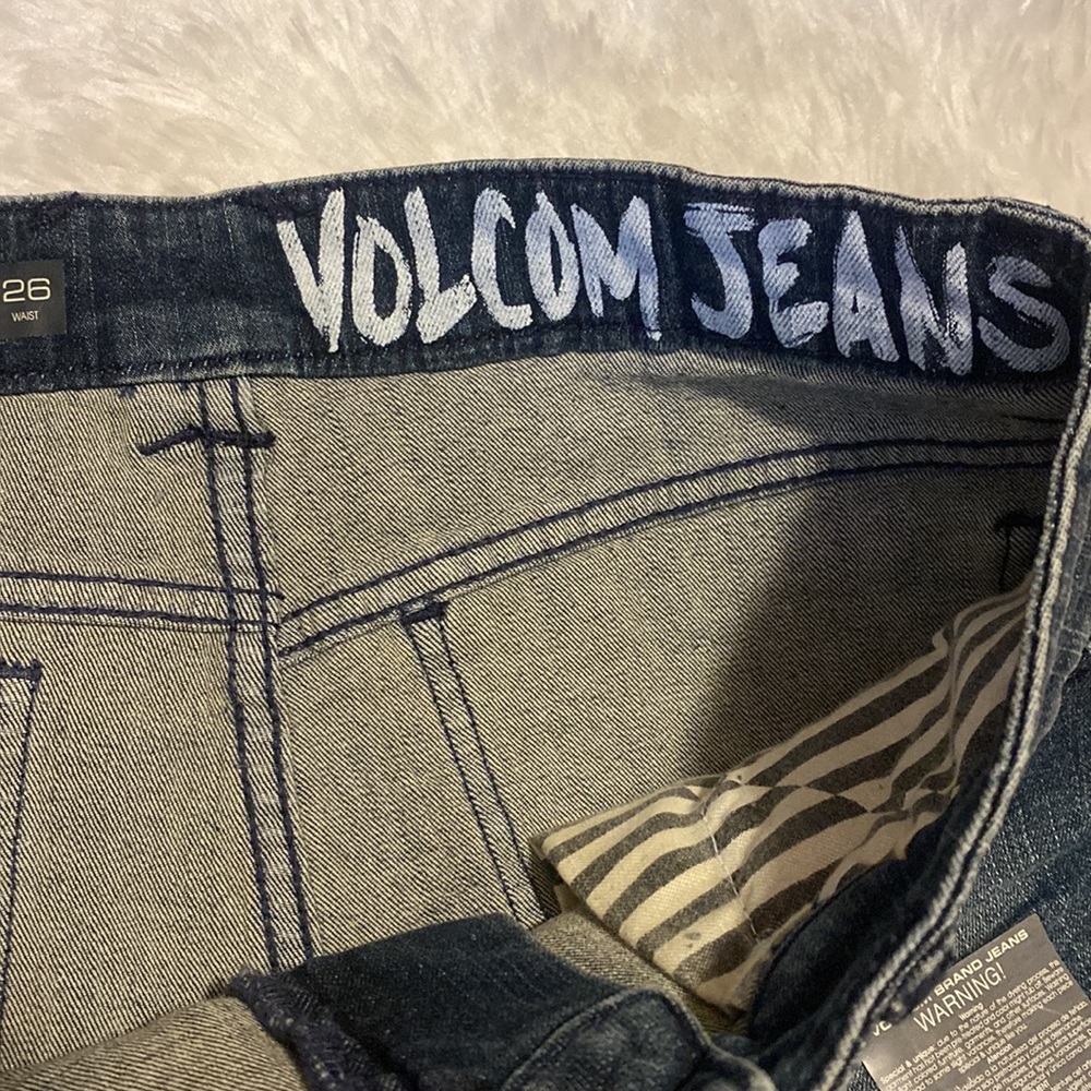 Volcom short - Picture 5 of 9